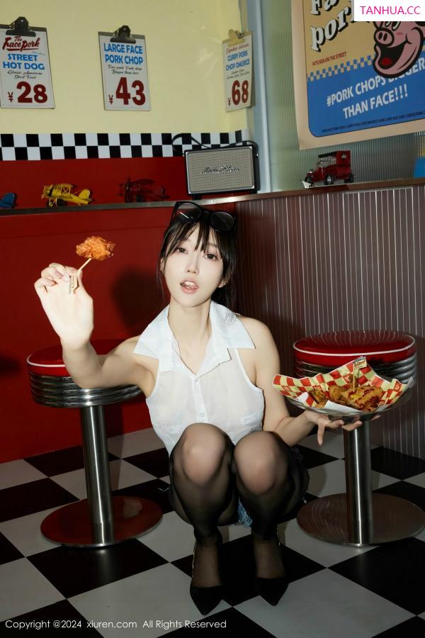 玥儿玥  [XiuRen]高清写真图 2024.07.05 No.8811 玥儿玥er 黑丝美腿第38张图片